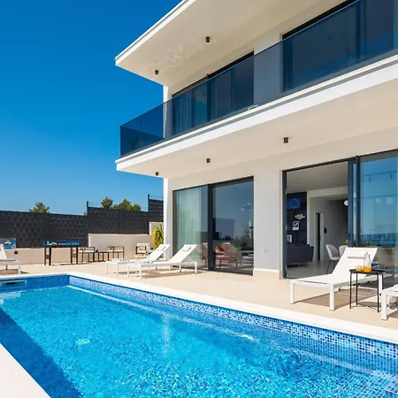 Olive Villa