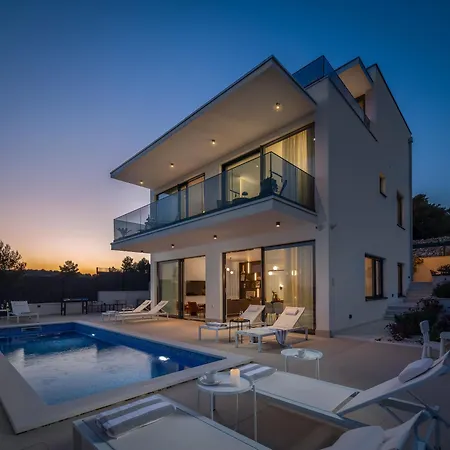 Olive Villa *