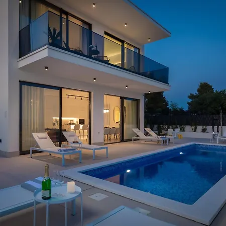 Olive Villa